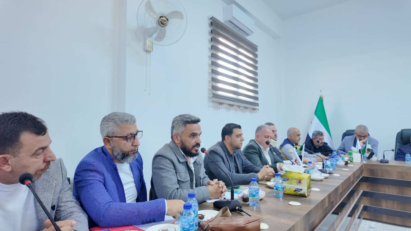 هيئة التفاوض تلتقي فعاليات محلية وثورية في الشمال المحرر