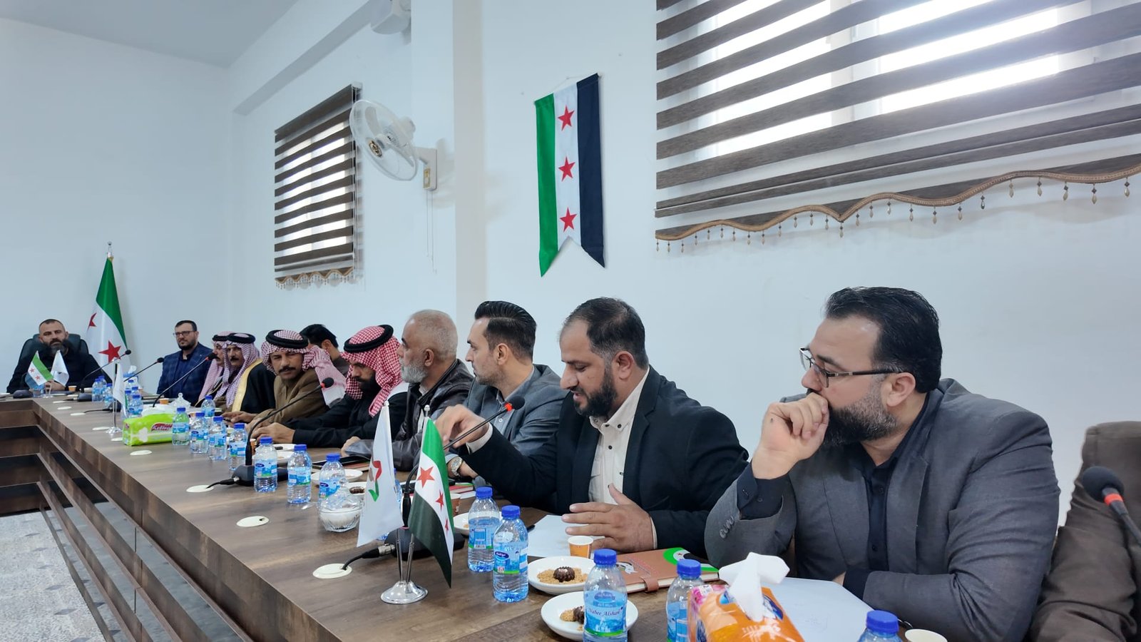 هيئة التفاوض تلتقي فعاليات محلية وثورية في الشمال المحرر